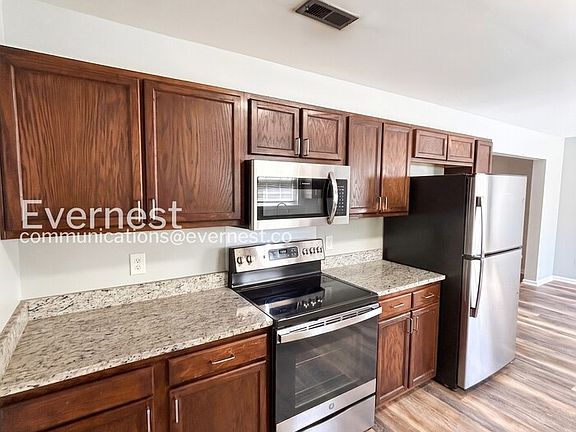 3rd image of 10339 Gold Pan Rd