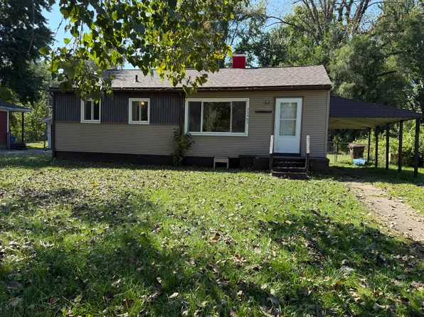 22002 Fenster St, Belleville, MI 48111