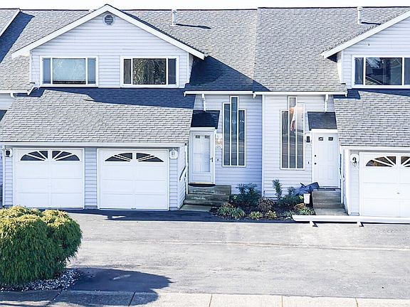 2nd image of 1061 Peace Portal Dr #6