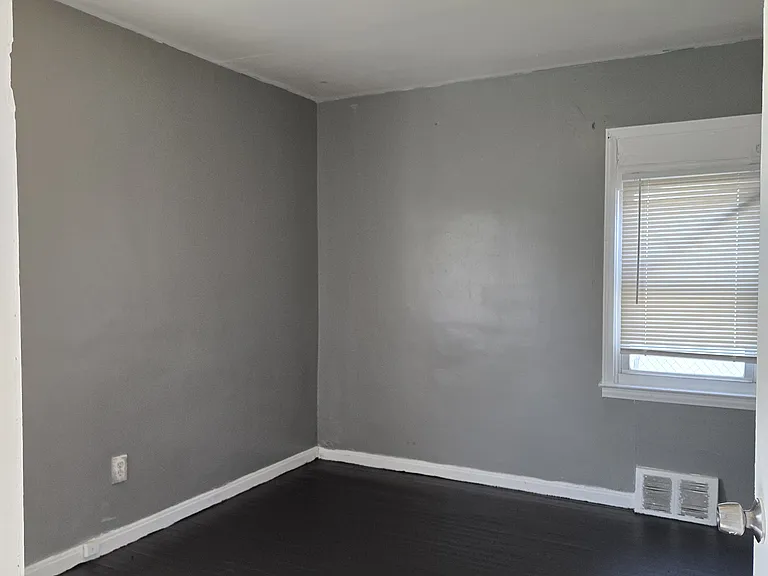 6024 Penrod St — Photo 5