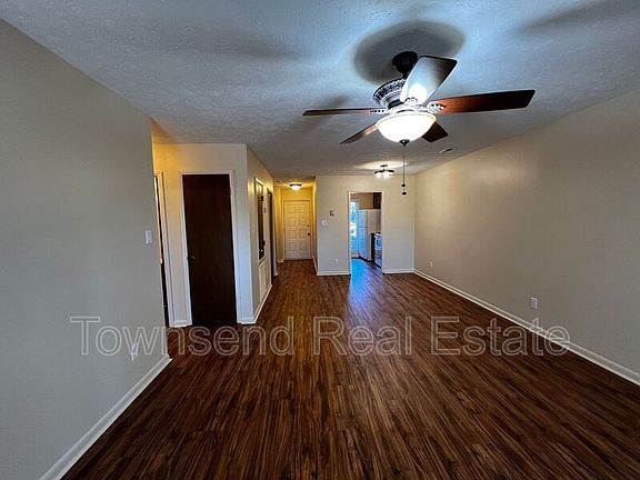 4th image of 2704 Helaman Ct #15