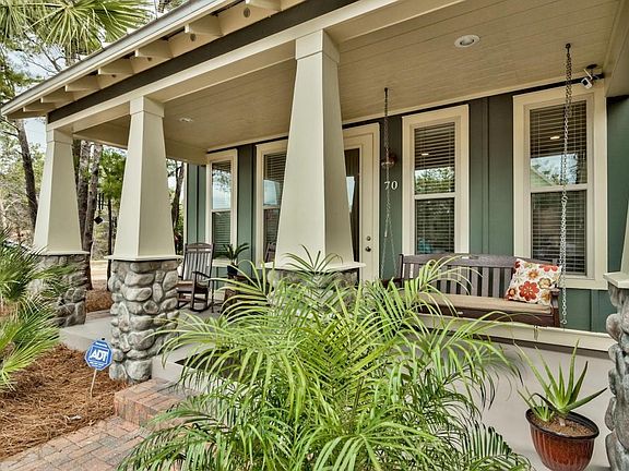 Front Porch 70 Classic Court