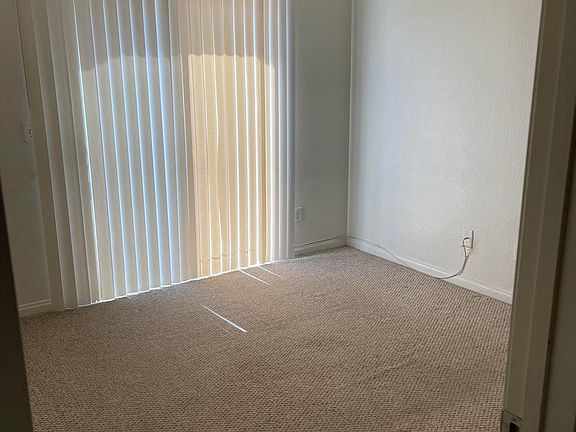 5th image of 138 Wild Candlenut Ct