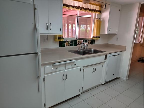 3rd image of 7408 E Calle Arturo