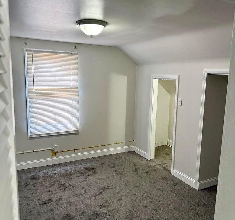 18050 Goulburn Ave, photo 30