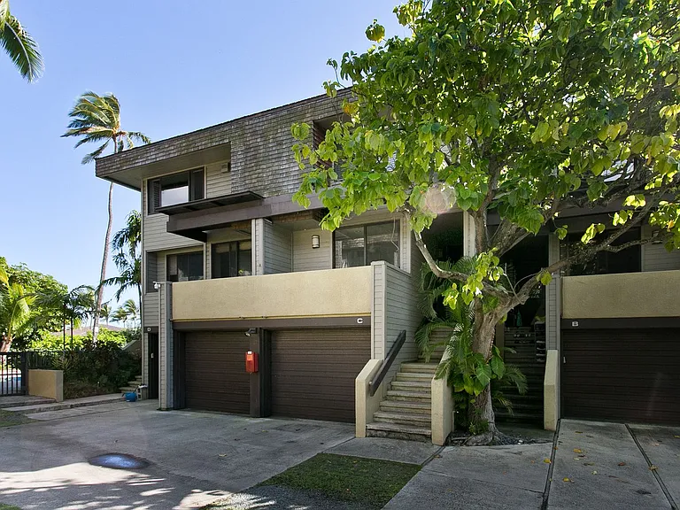 117 Maunalua Ave #C — Photo 24
