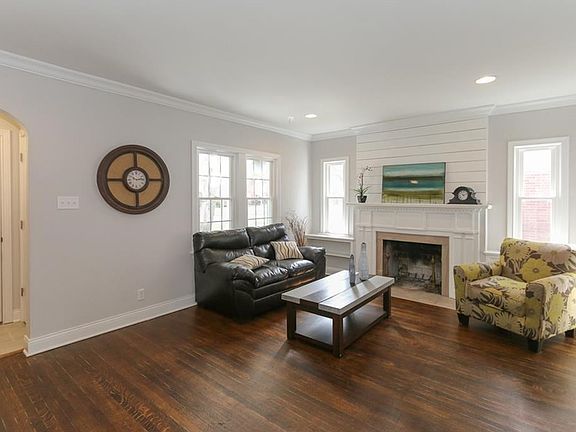 5th image of 5472 N Kenwood Ave