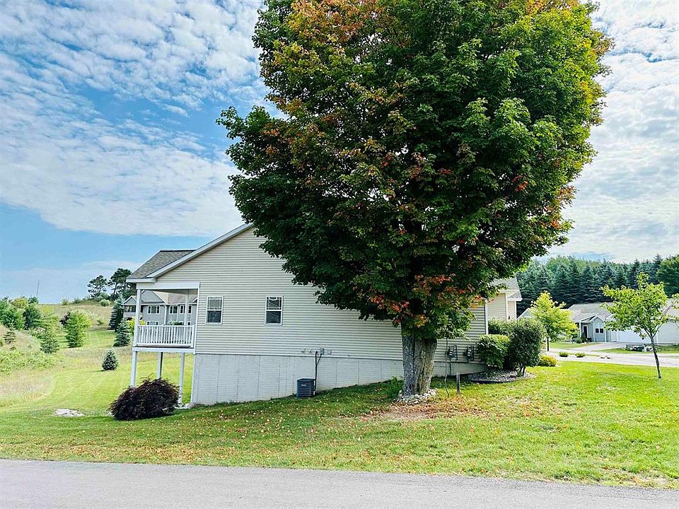 4615 Black Bear Dr, Traverse City, MI 49685 MLS 78080010117 Zillow