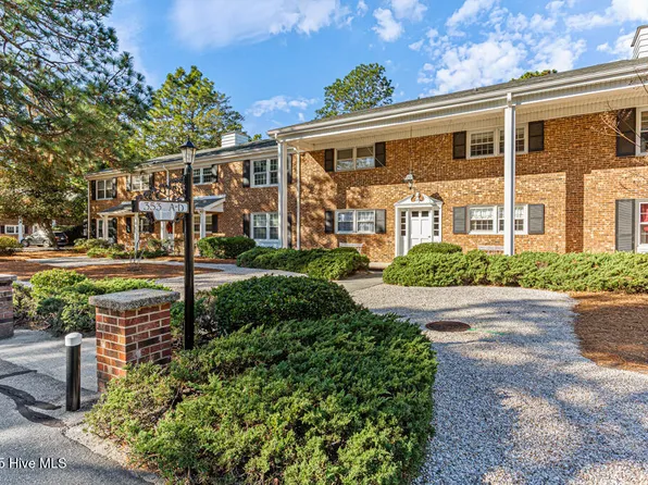 353 D Driftwood Circle, Southern Pines, NC 28387