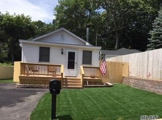 16 Yaphank Rd, Sound Beach, NY 11789