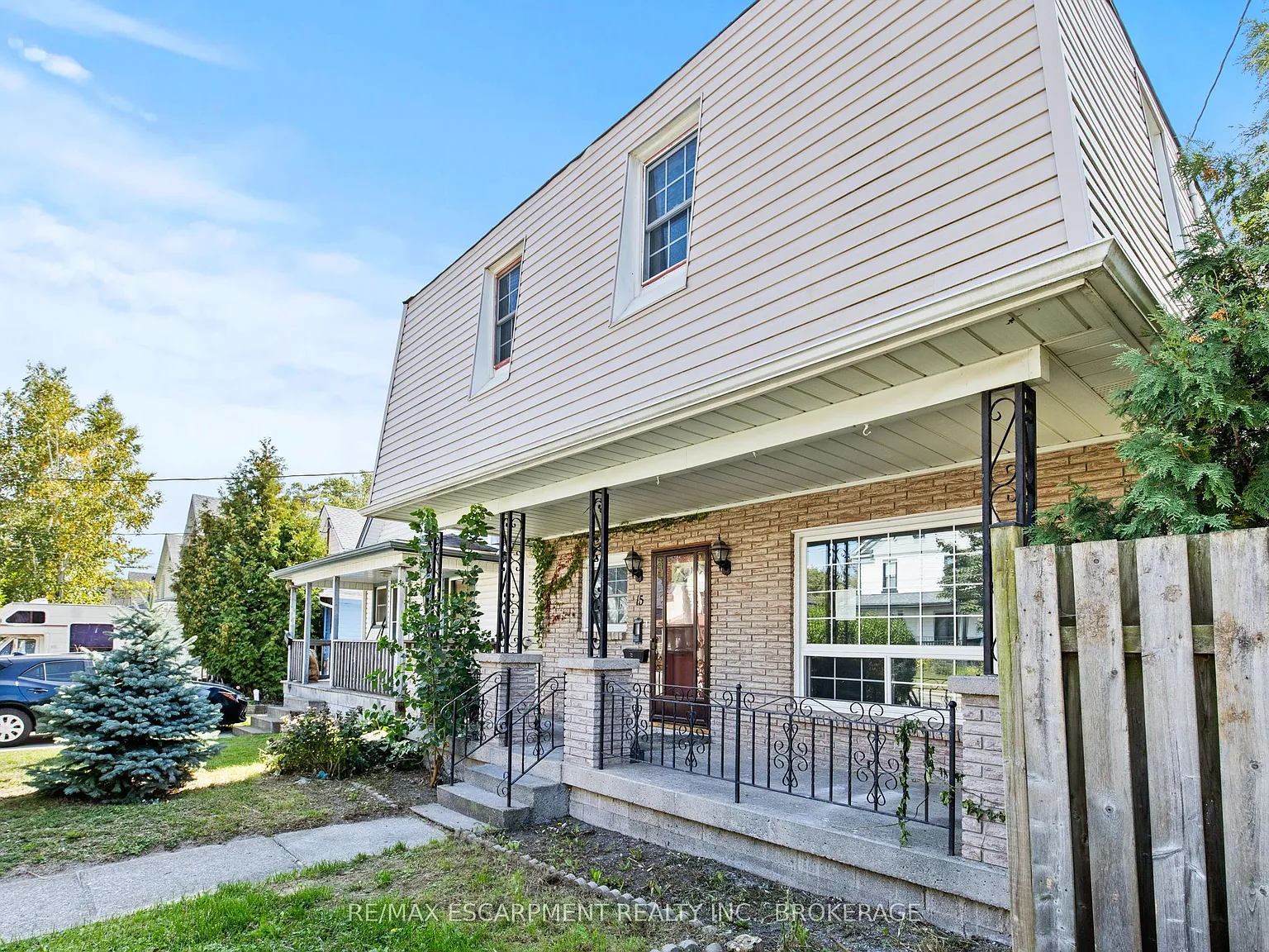 3 bed, $2,000 — Photo 2