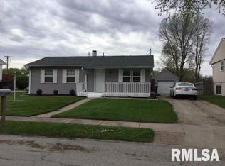832 4th Ave E, Milan, IL