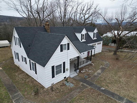 2nd image of 303 W Campus St
