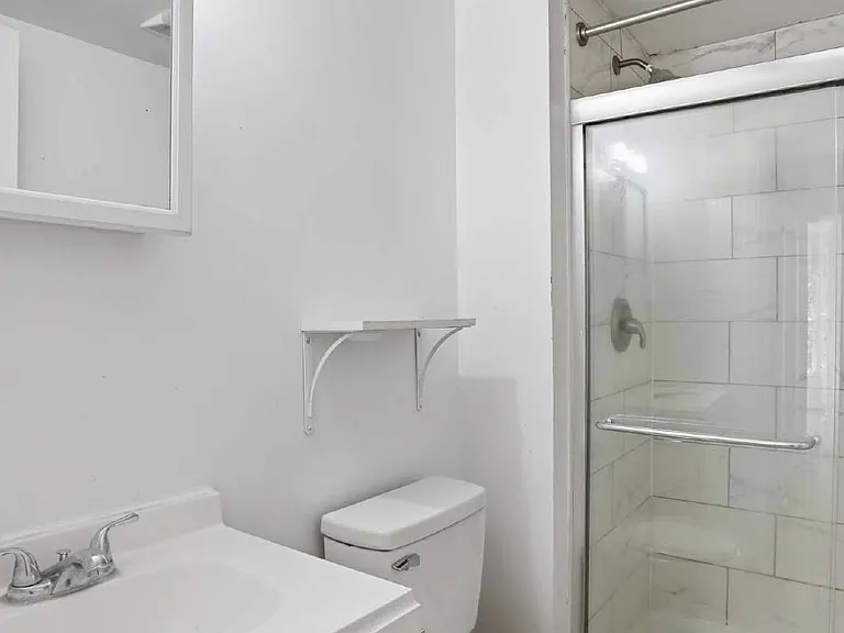 316 N High St — Photo 14
