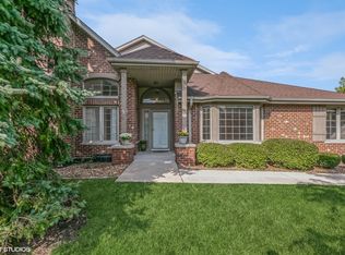 10903 Settlers Pond Ct, Frankfort, IL 60423