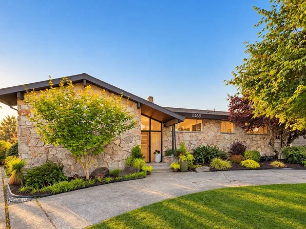 11469 Marine View Drive SW, Seattle, WA 98146