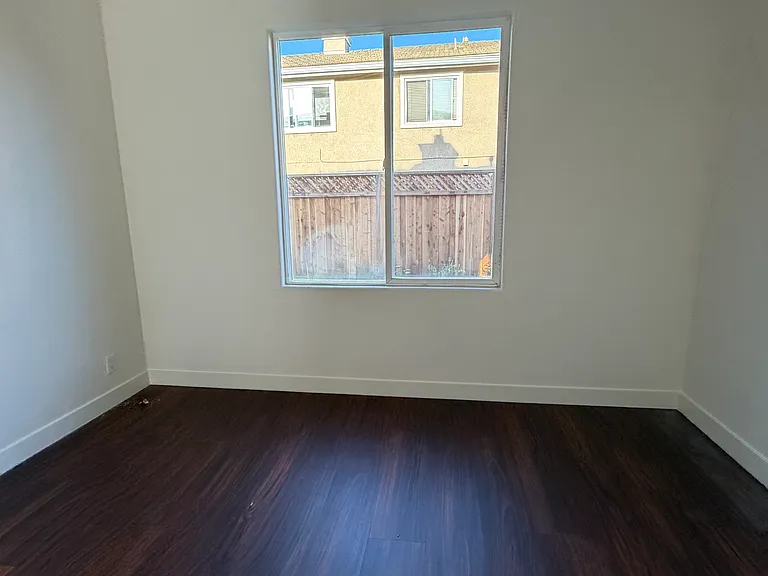 8922 Del Rio Cir — Photo 27