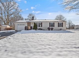 2286 Crego St, Baldwinsville, NY 13027