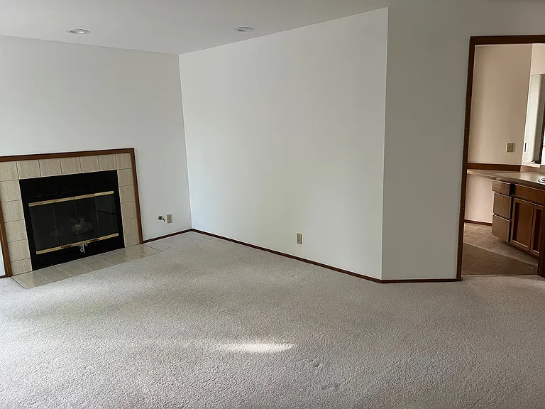 12818 133rd Pl NE — Photo 5