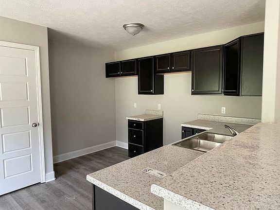 4th image of 615 Northridge Dr