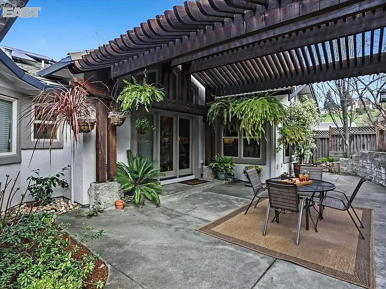 1444 Kokoma Rd — Photo 37