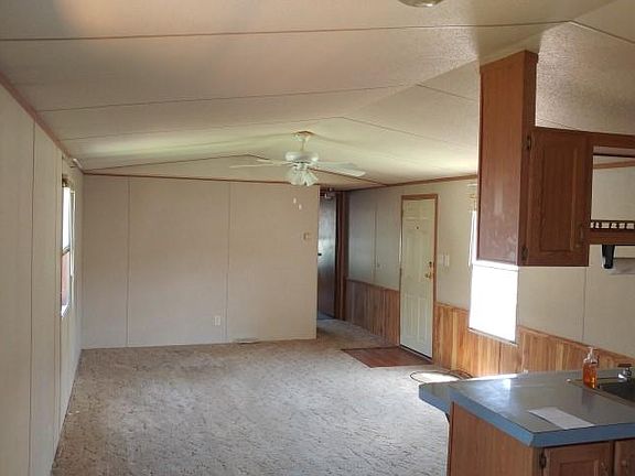 2nd image of 25 Sunnyfield Dr