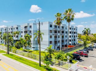 8261 NW 8th St APT 334, Miami, FL 33126