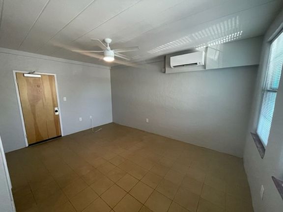 2nd image of 844 5th Ave S APT 2