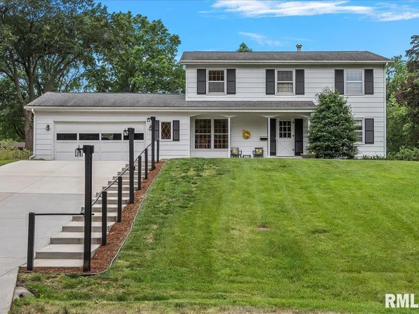 14 Wildwood Rd, Leland Grove, IL 62704