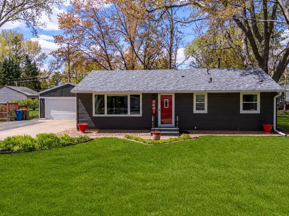 3681 Kenny Ln, White Bear Lake, MN 55110