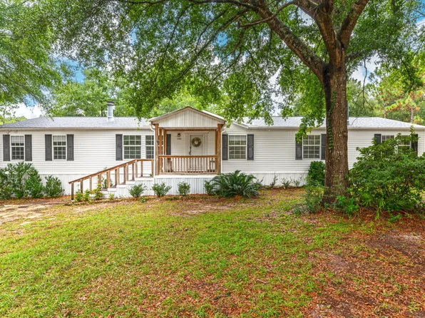 5980 Santee St, Crestview, FL 32539