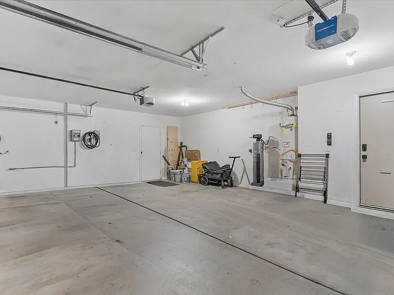 10956 Stags Leap Ct — Photo 48