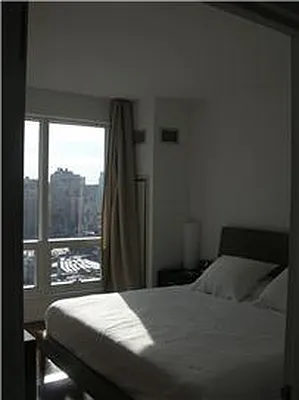 Rented by R New York | media 40
