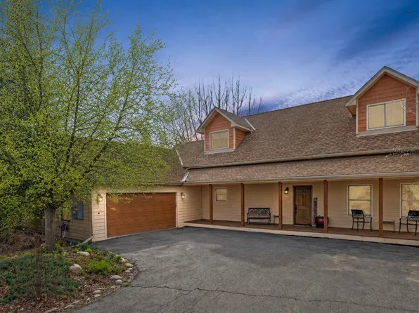27702 Silver Spur Street, Steamboat Springs, CO 80487