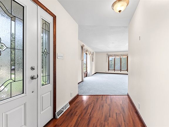 3rd image of 3131 Scottdale Smithton Rd