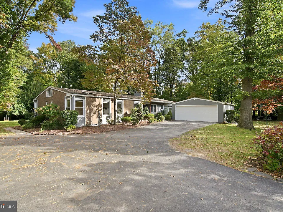 36 Bear Brook Rd
