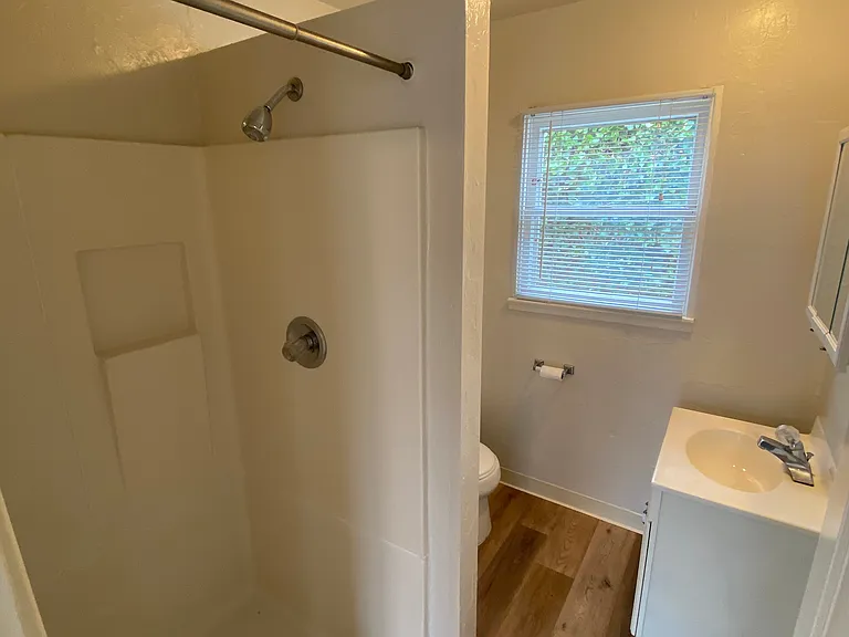 220 Center St #2 — Photo 8