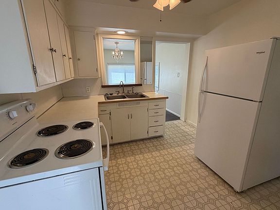 4th image of 647 NW 7th St