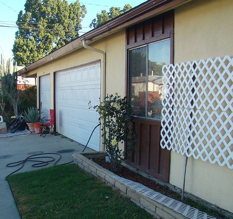 2nd image of 205 E Sunset St