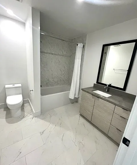 1946 Overland Ave #203 — Photo 12