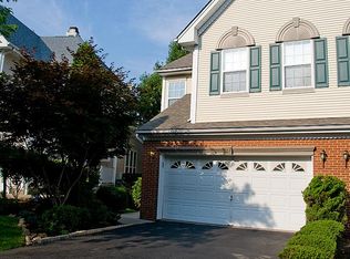27 Gannett Ct, Wayne, NJ 07470