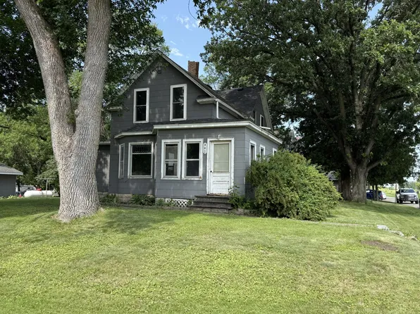 902 Pacific Ave, Kerkhoven, MN 56252