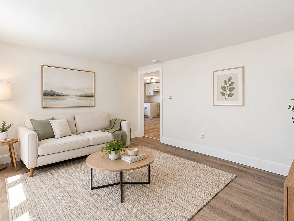 78 School St #3