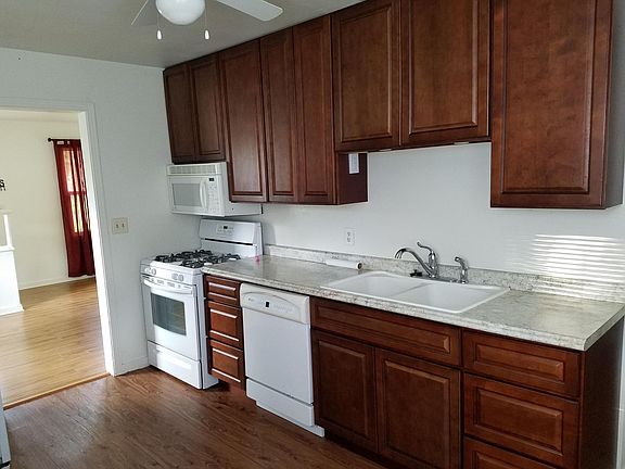 3rd image of 2217 Highland Ave
