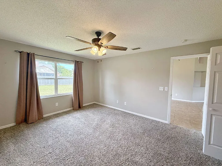39 Fischer Ln — Photo 14