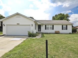 703 Cypress Ln, Forsyth, IL 62535