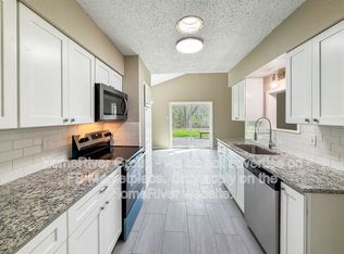 1406 W Shore Dr, Richardson, TX 75080