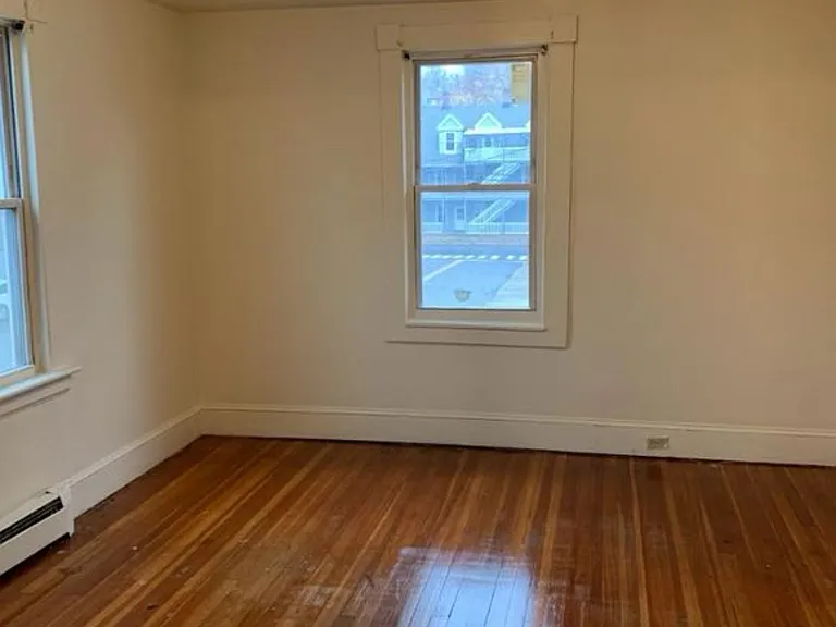 20 Diamond St #2F — Photo 6