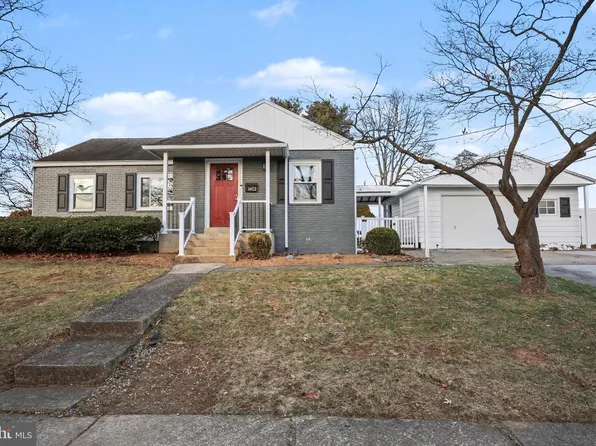 1402 Warwick Rd, Camp Hill, PA 17011