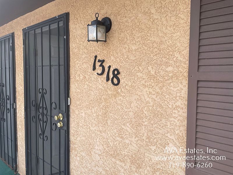 1st image of 1318 Anita St